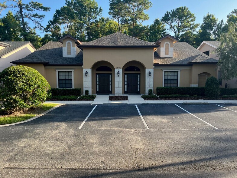 Primary Photo Of 1900 Town Plaza Ct, Winter Springs Medical For Sale