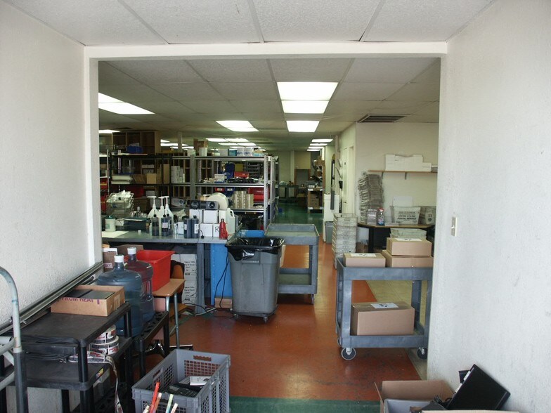 More Photos Of 6501 N Black Canyon Fwy, Phoenix Industrial For Sale
