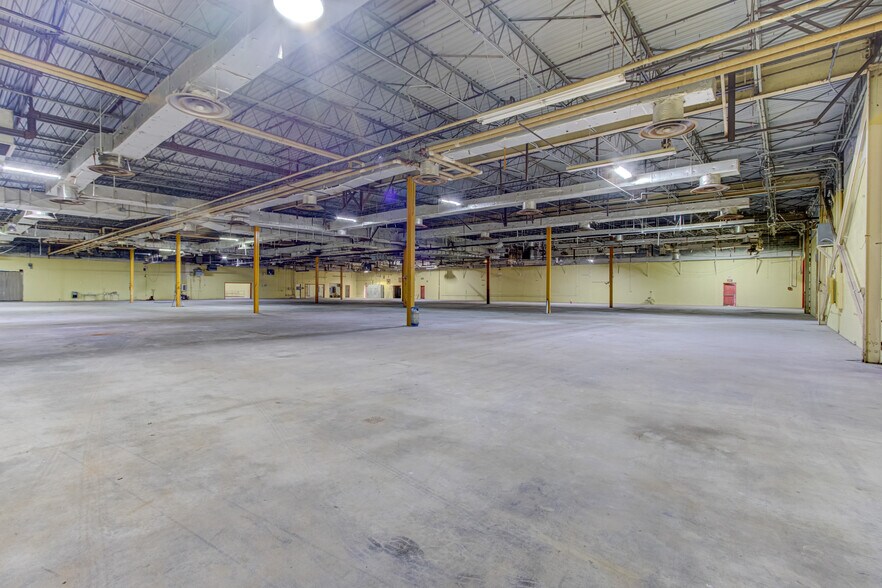 More Photos Of 1664 Sharon Rd, Washington Warehouse For Sale