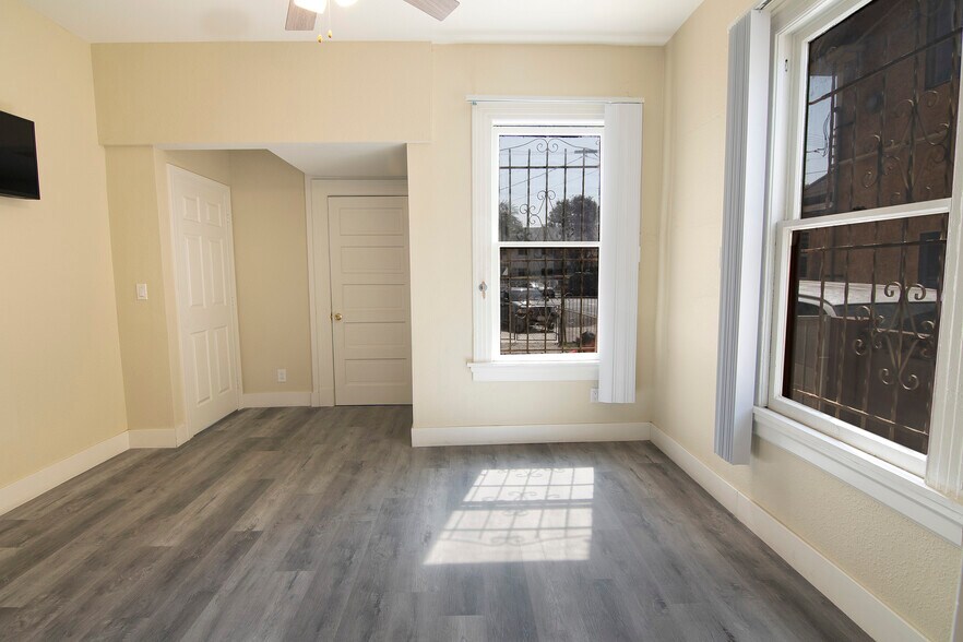 More Photos Of 1703 Toberman St, Los Angeles Apartments For Sale