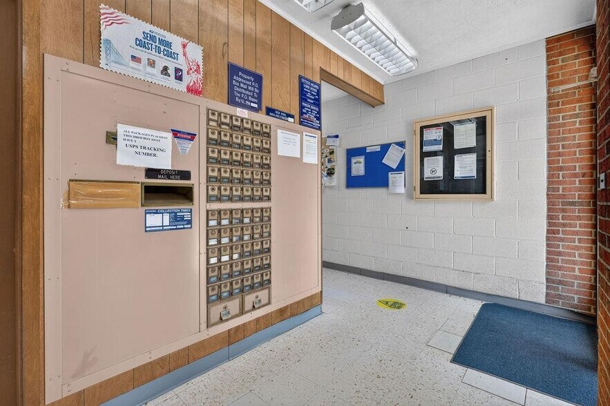 More Photos Of 555 MT Torrey Rd, Lyndhurst Post Office For Sale