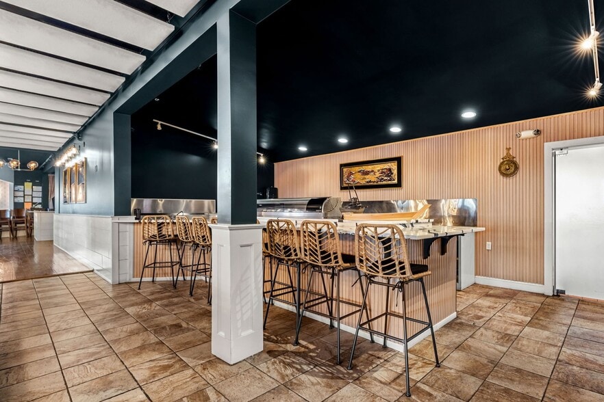 More Photos Of 175 Bridge Rd, Salisbury Hotel For Sale