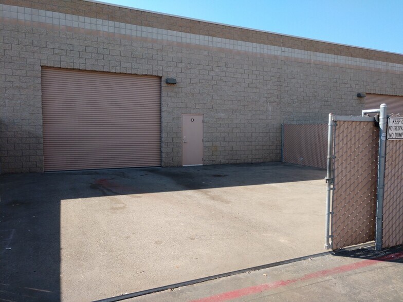 More Photos Of 110 Calavo St, Santa Paula Warehouse For Lease