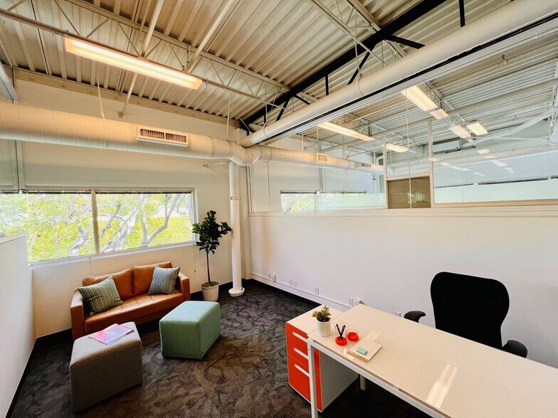 More Photos Of 10549-10555 Jefferson Blvd, Culver City Unknown For Lease