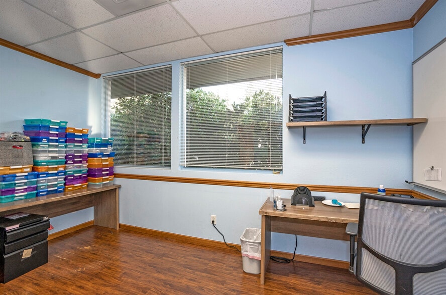 More Photos Of 9124 Gravelly Lake Dr SW, Lakewood Office For Sale