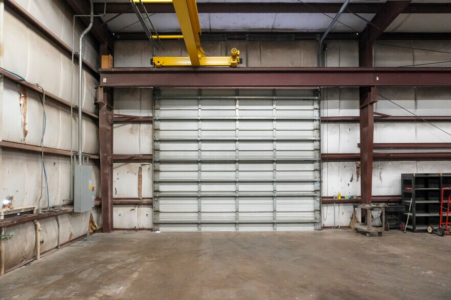 More Photos Of 6944 Leopard St, Corpus Christi Warehouse For Sale