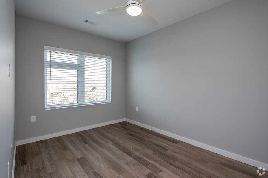More Photos Of 4040 Travis Dr, Nashville Apartments For Sale