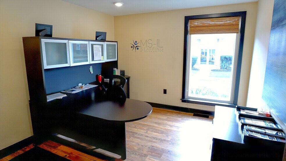More Photos Of 710 E 64th St, Indianapolis Office For Lease