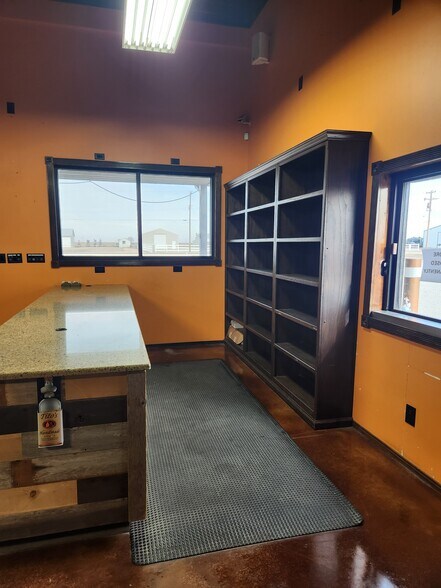 More Photos Of 2250 US Highway 40, Russell Flex For Sale