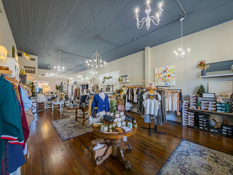 More Photos Of 105-111 W Central, Valdosta Storefront Retail Office For Sale