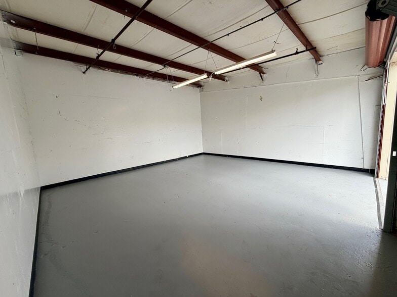 More Photos Of 540 N State Road 434, Altamonte Springs Self Storage For Sale