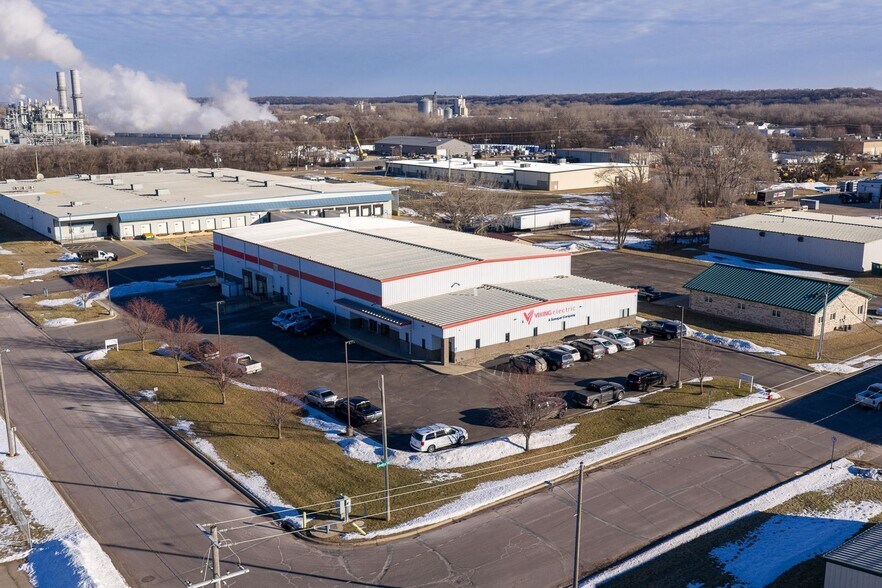 Primary Photo Of 320 Lundin Blvd, Mankato Warehouse For Lease