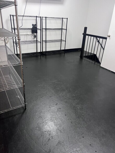 More Photos Of 219 W 14th St, New York Apartments For Lease