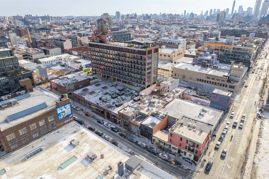 More Photos Of 54-60 N 11th St, Brooklyn Warehouse For Lease