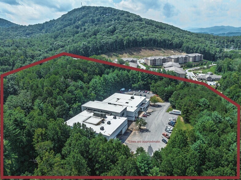 More Photos Of 230 Sardis Rd, Asheville Distribution For Sale