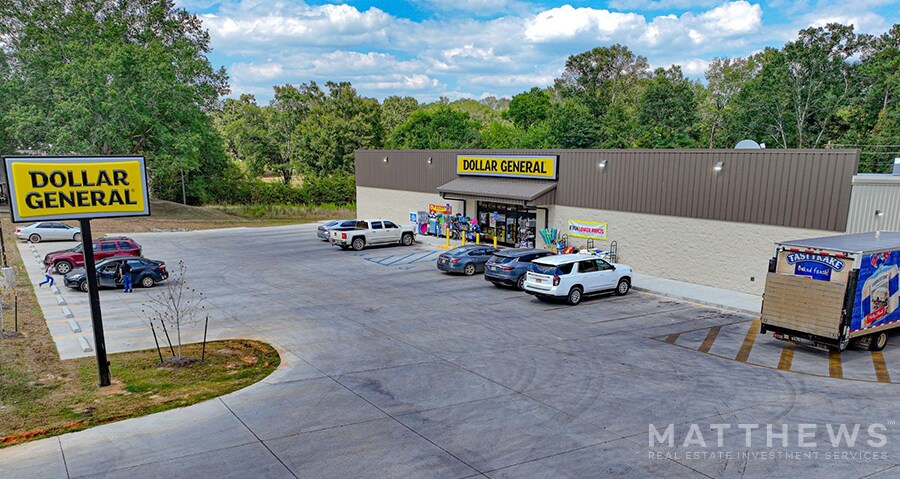 More Photos Of 2634 Peterson rd, Trenary General Retail For Sale