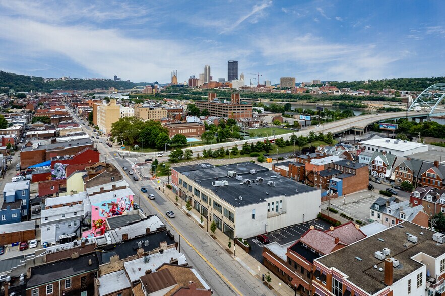 More Photos Of 2301-2317 E Carson St, Pittsburgh Office For Lease