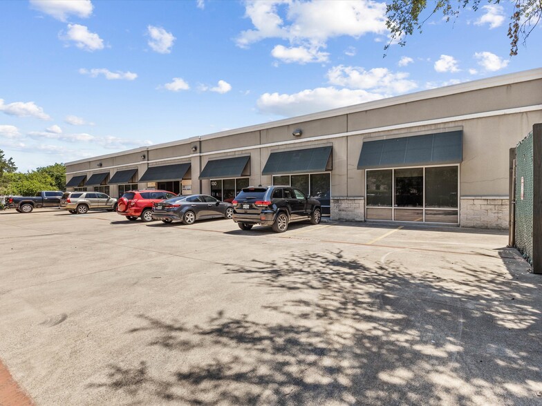 Primary Photo Of 130 Central Ave, Grapevine Flex For Lease