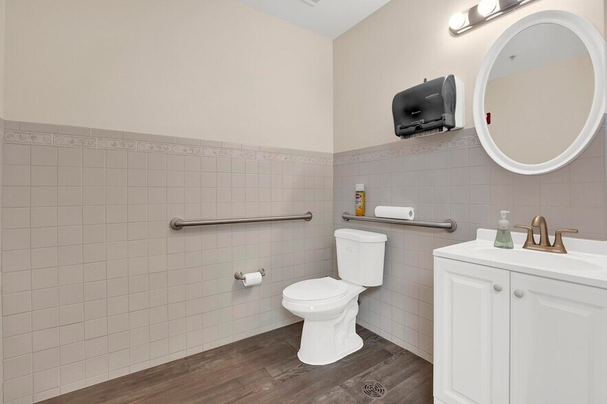 More Photos Of 5801 NW 151st St, Miami Lakes Office For Lease
