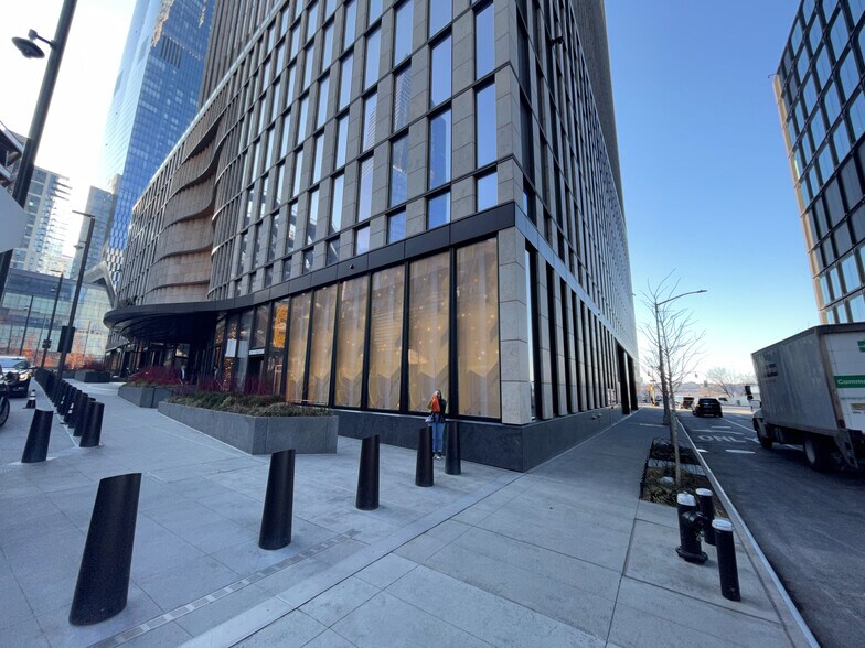 More Photos Of 31 Hudson Yards, New York Office Residential For Lease