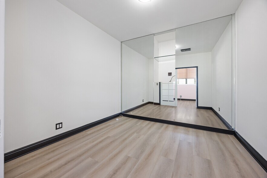 More Photos Of 3814 Willat Ave, Culver City Warehouse For Lease
