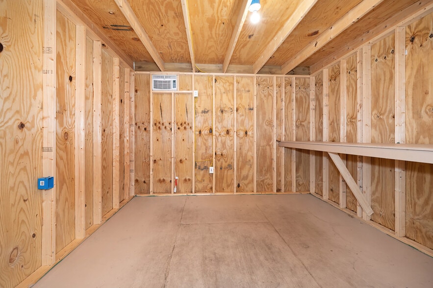 More Photos Of 1512 E Bayview Blvd, Norfolk Freestanding For Sale