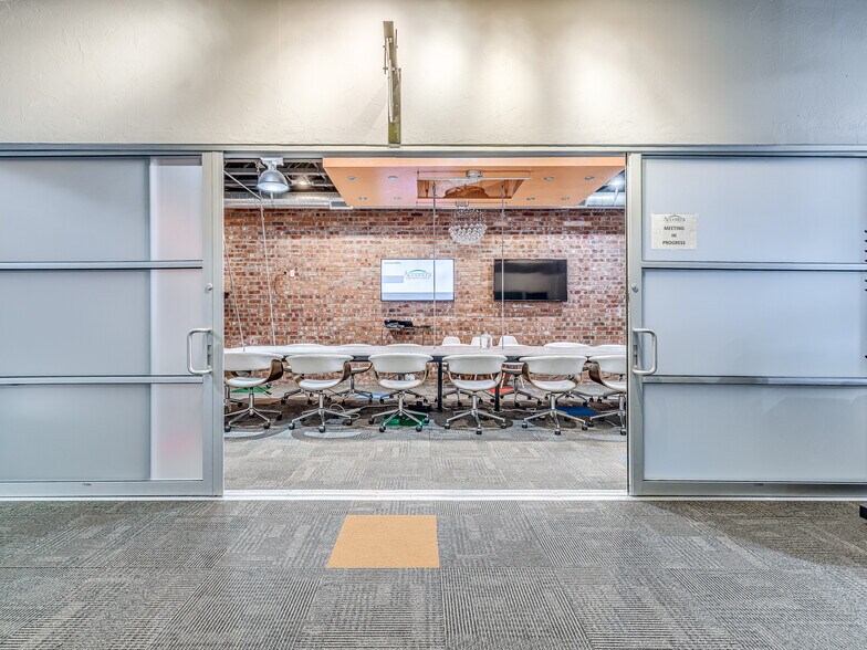 More Photos Of 2028 E Memorial, Edmond Office For Lease