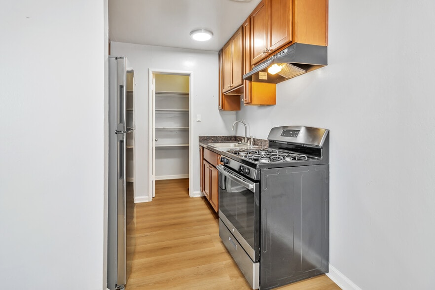 More Photos Of 1626-1654 Dwight Way, Berkeley Apartments For Sale