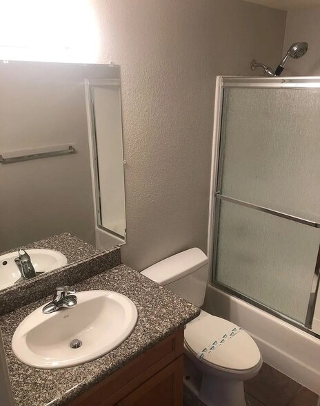 More Photos Of 4435 Estrella Ave, San Diego Apartments For Sale