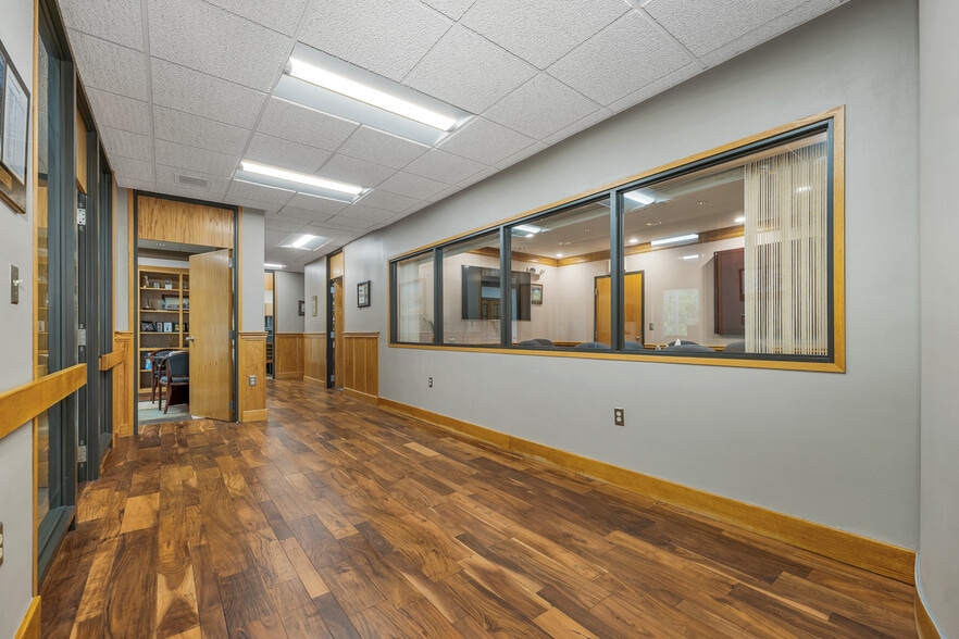 More Photos Of 231a Sutton Street, North Andover Office For Sale