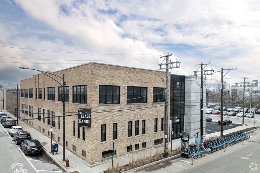 More Photos Of 1443 W Wabansia Ave, Chicago Office For Lease