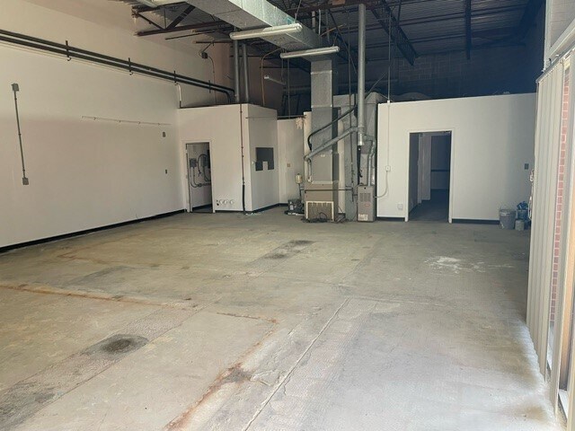 More Photos Of 50-58 Algana Ct, Saint Peters Warehouse For Lease