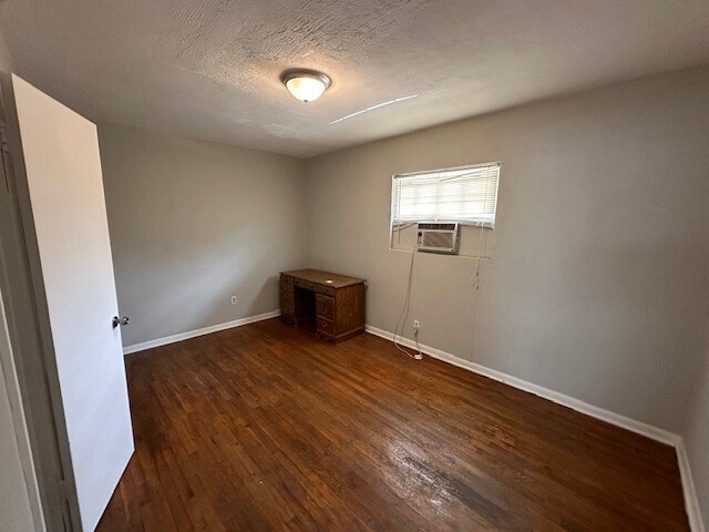 More Photos Of 695 Cameron M Alexander Blvd NW, Atlanta Apartments For Sale