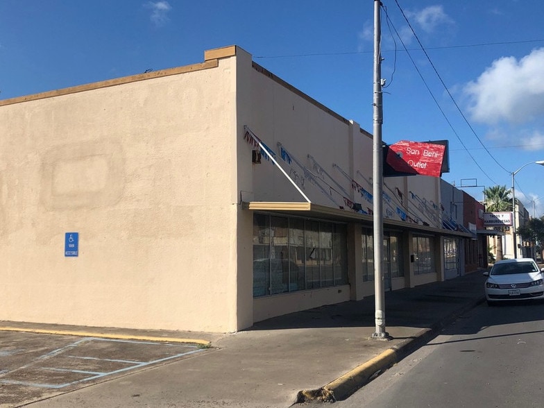 More Photos Of 270 N Sam Houston Blvd, San Benito Light Manufacturing For Lease