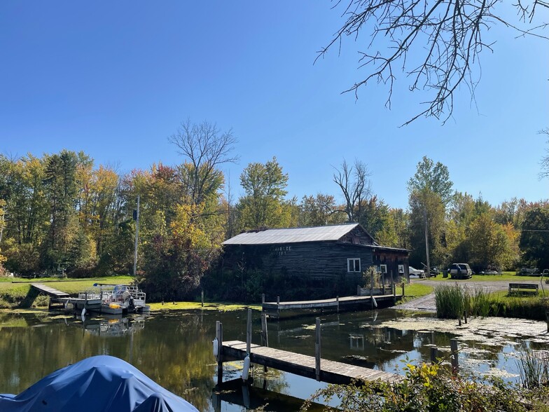More Photos Of 9503 Hitchcock Point, Bridgeport Marina For Sale