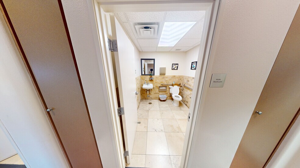 More Photos Of 2633 W Horizon Ridge Pky, Henderson Medical For Lease