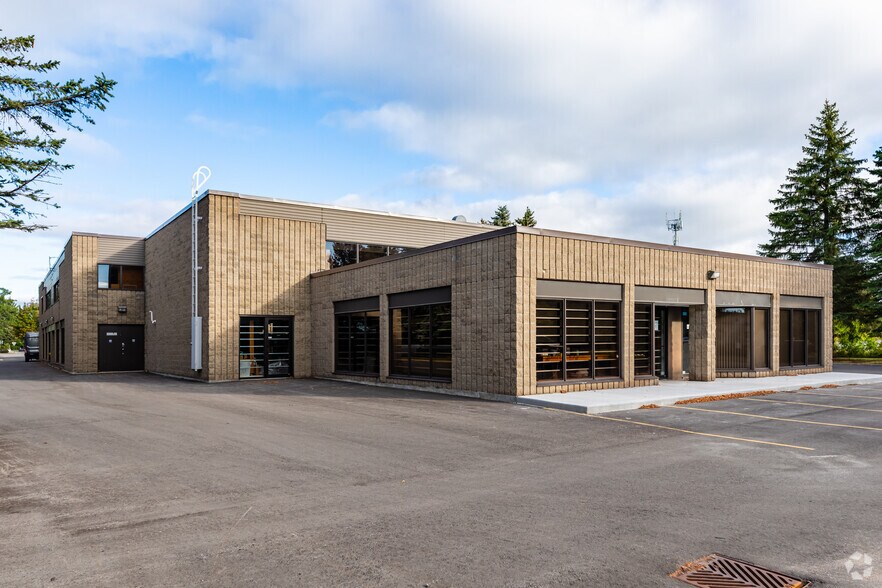 More Photos Of 155 Terence Matthews Cres, Ottawa Office For Lease