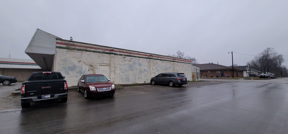 More Photos Of 524 5th St, Rockport Storefront Retail Office For Sale