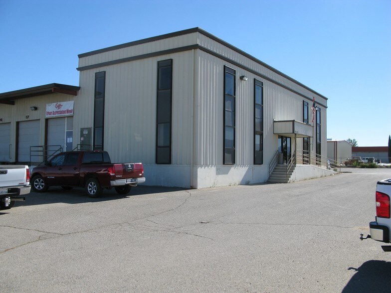 More Photos Of 16585 Beaver Rd, Adelanto Industrial For Sale