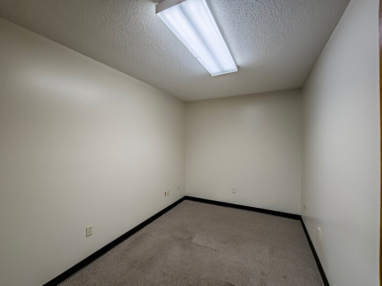 More Photos Of 2773 Marshall Dr, Tifton Warehouse For Sale