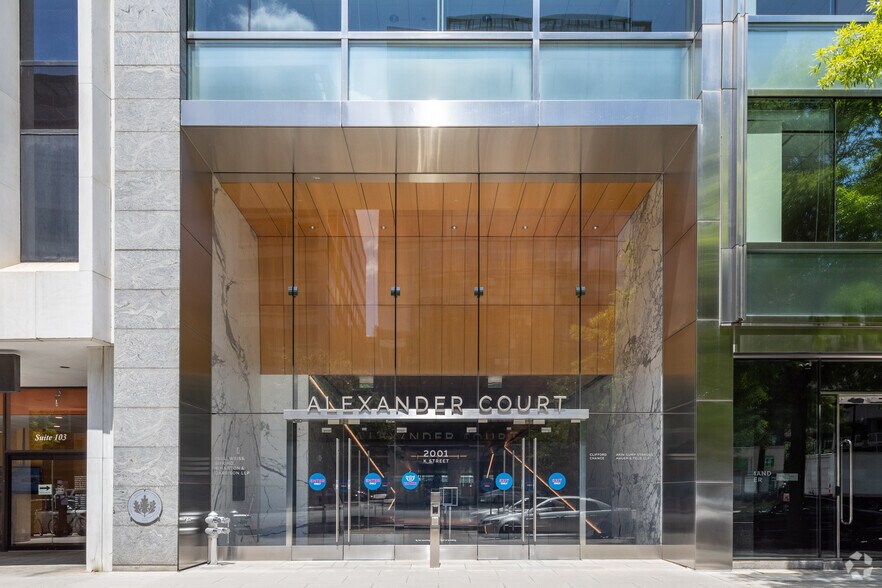 More Photos Of 2001 K St NW, Washington Office For Lease