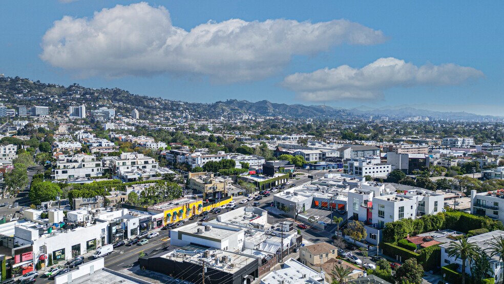 More Photos Of 619 N Croft Ave, Los Angeles General Retail For Sale