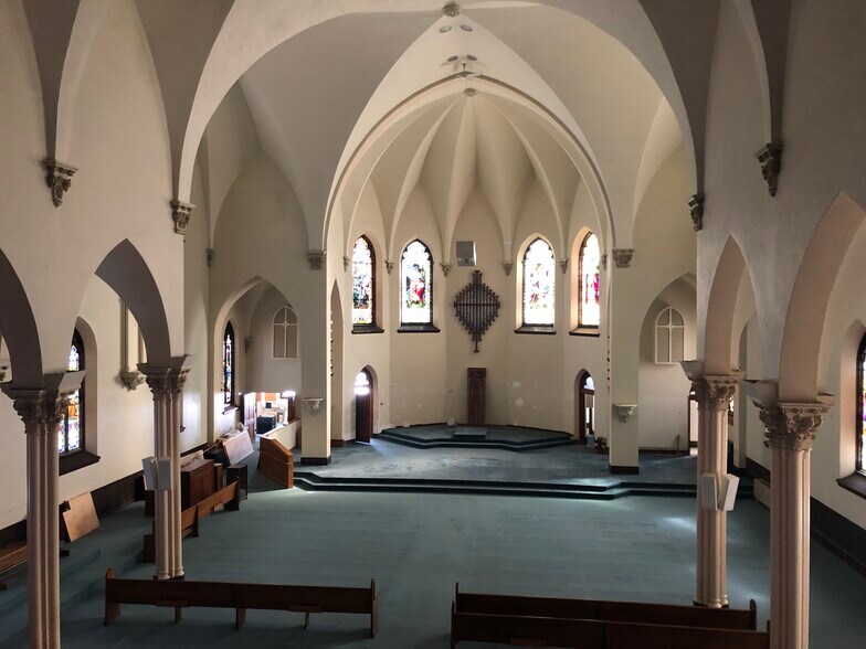 More Photos Of 32 Dunn St, Auburn Religious Facility For Sale