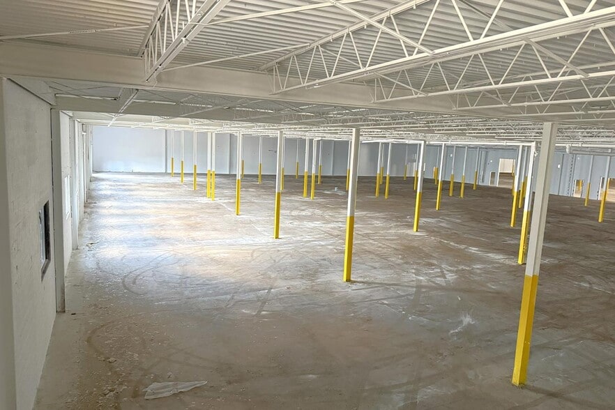 Primary Photo Of 6565 Wells Ave, Saint Louis Manufacturing For Sale