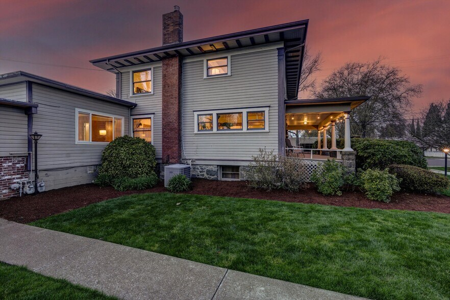More Photos Of 340 NW 7th St, Corvallis Office Residential For Sale