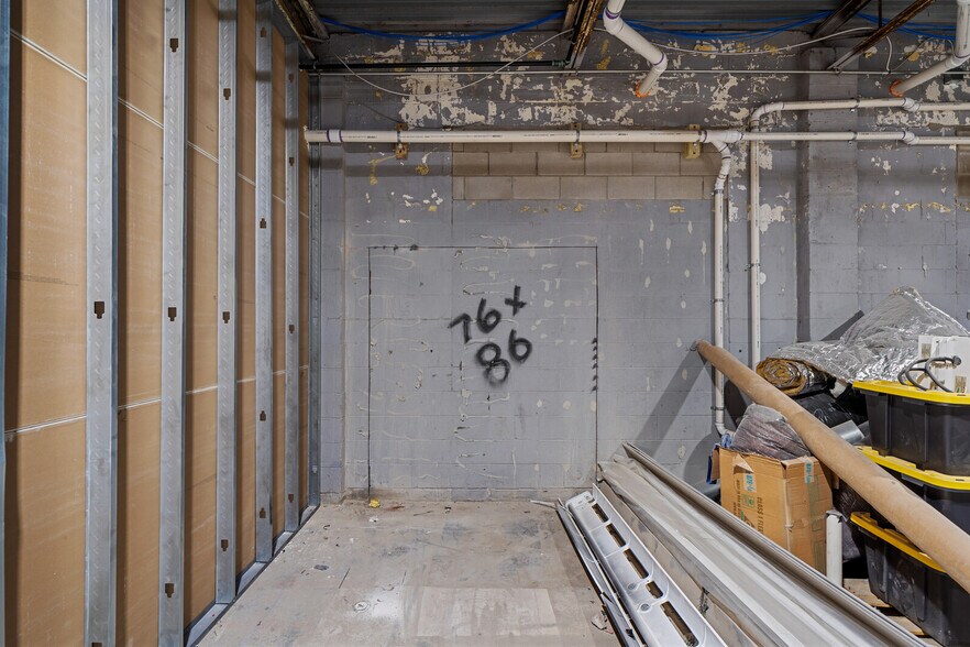 More Photos Of 12843-12851 Artesian St, Detroit Warehouse For Sale