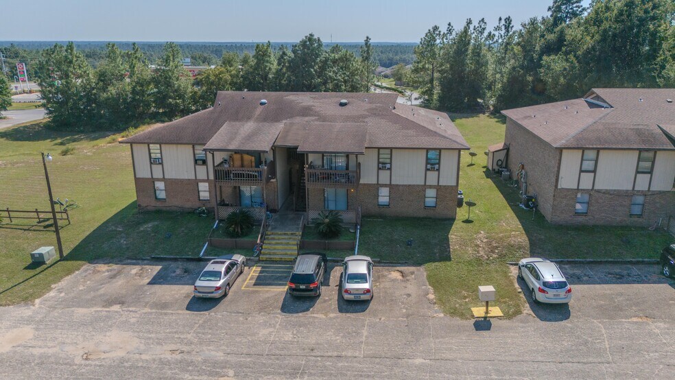 More Photos Of 5646 Cyanamid Rd, Milton Apartments For Sale