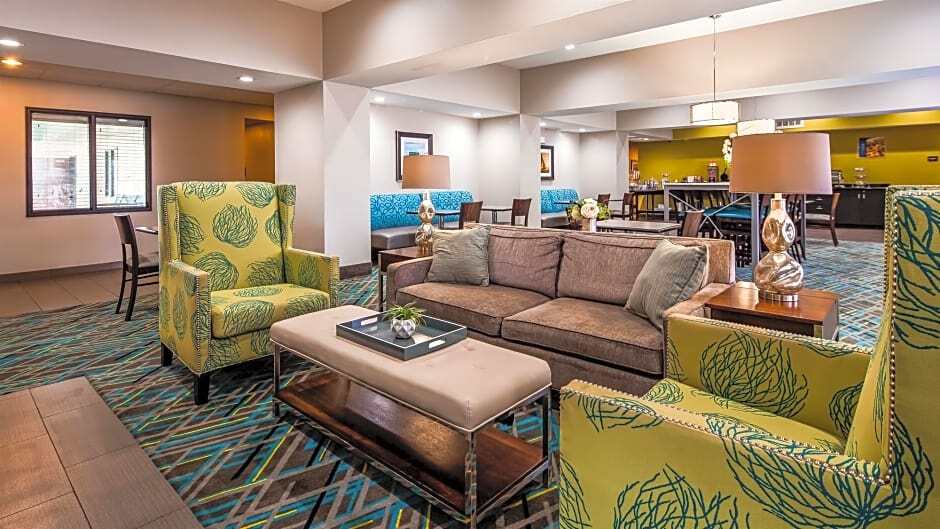 More Photos Of 1008 Sheppard Rd, Burkburnett Hotel For Sale