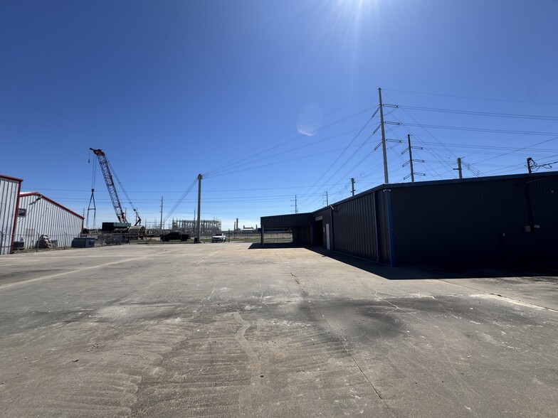 More Photos Of 3444 3rd Ave S, Texas City Manufacturing For Lease