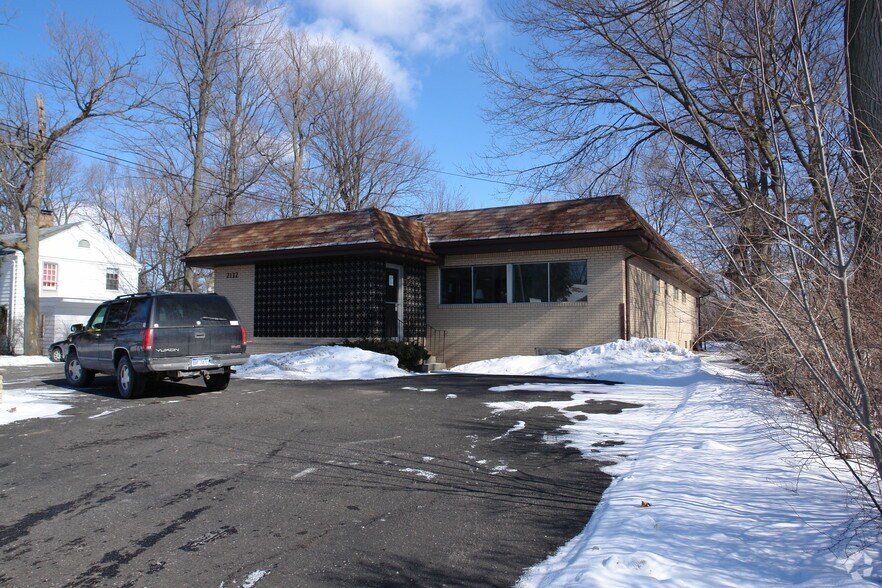 More Photos Of 2132 Cedar St, Holt Office For Sale